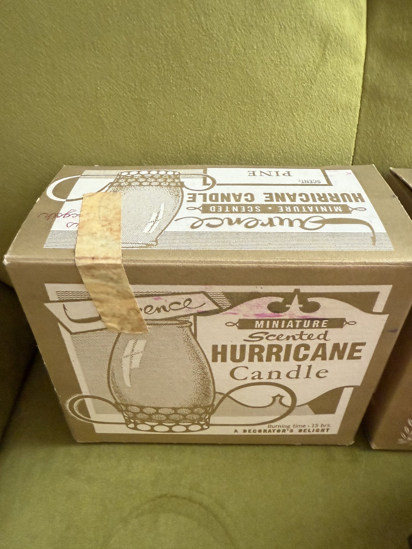 Vintage Christmas Gold Glitter Hurricane Glass Candles in Box x2-3